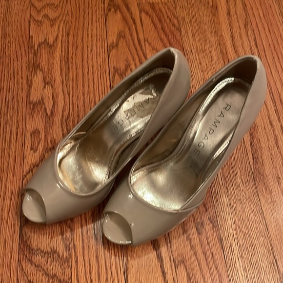 👠Cute Heels 👠 - Picture 2 of 8